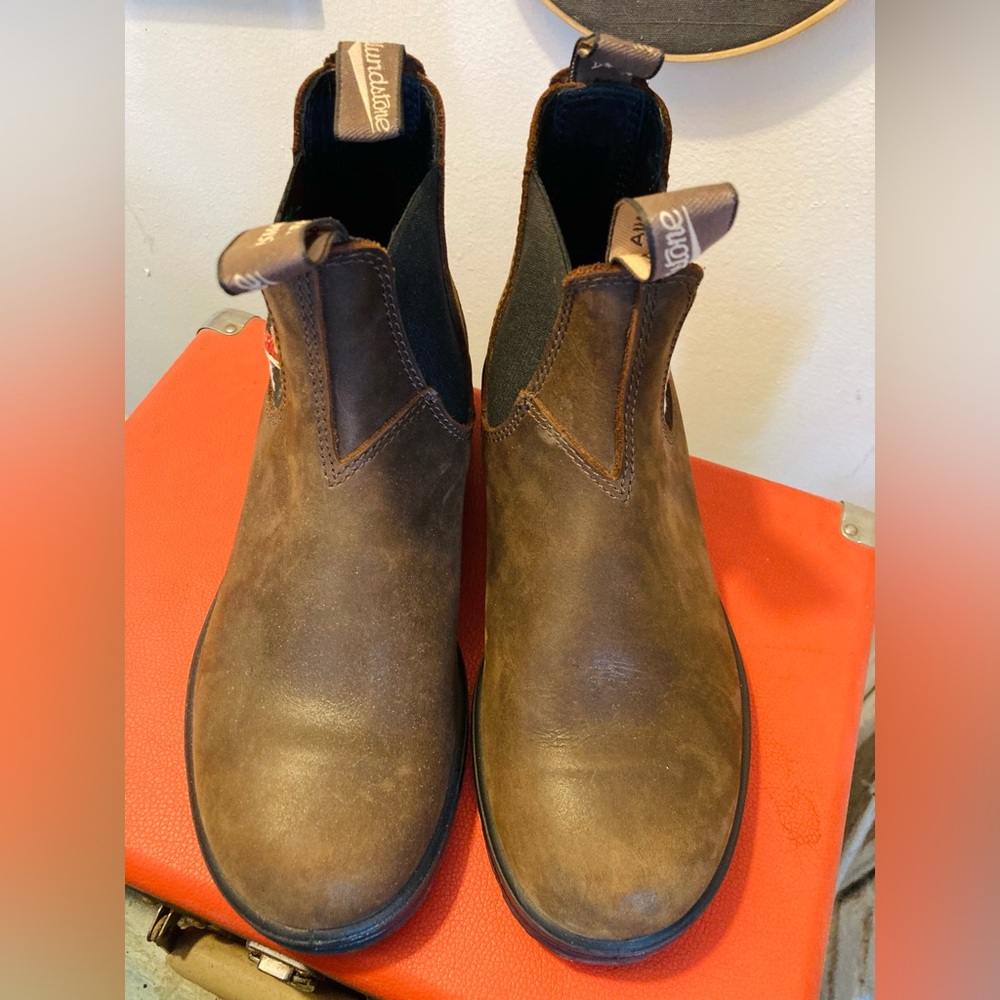 OOAK! Blundstone Chelsea Classics Leather Boots Brown Embroidered Women’s 8.5 - Picture 4 of 9